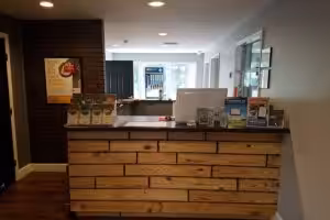 Receptionist-Desk